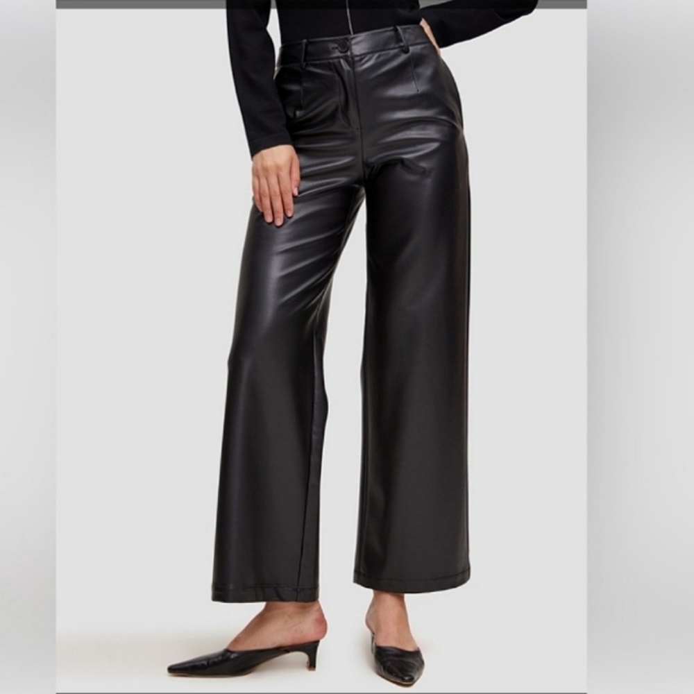 NWOT Lattelier Vegan Leather High Waist Wide Leg Trouser Pants In Black Sz. M